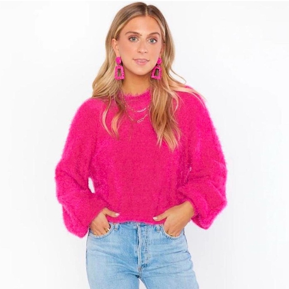 Show Me Your Mumu
Vienna Eyelash Sweater  
Hot Pink
Size small